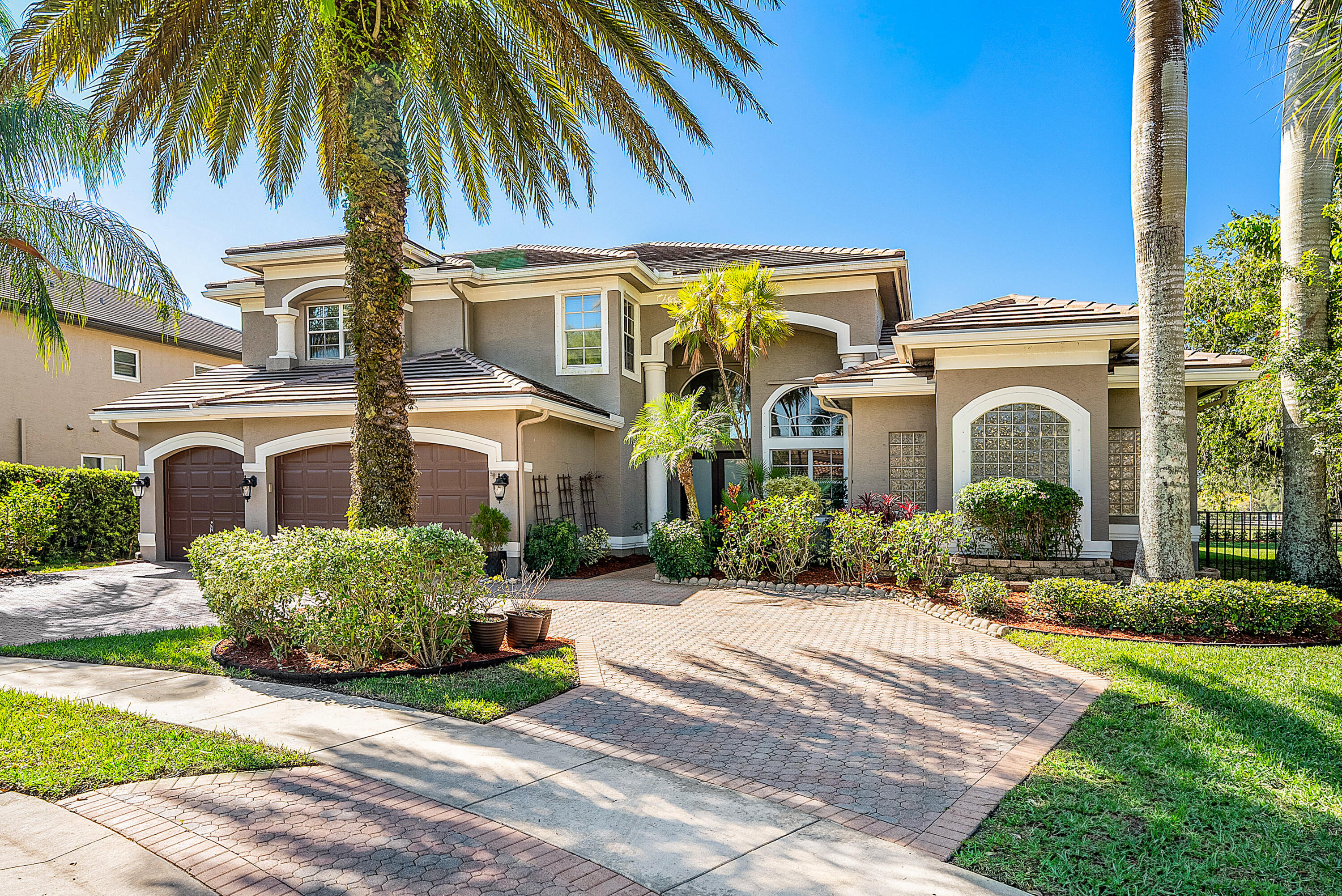 19582 Saturnia Lakes Drive