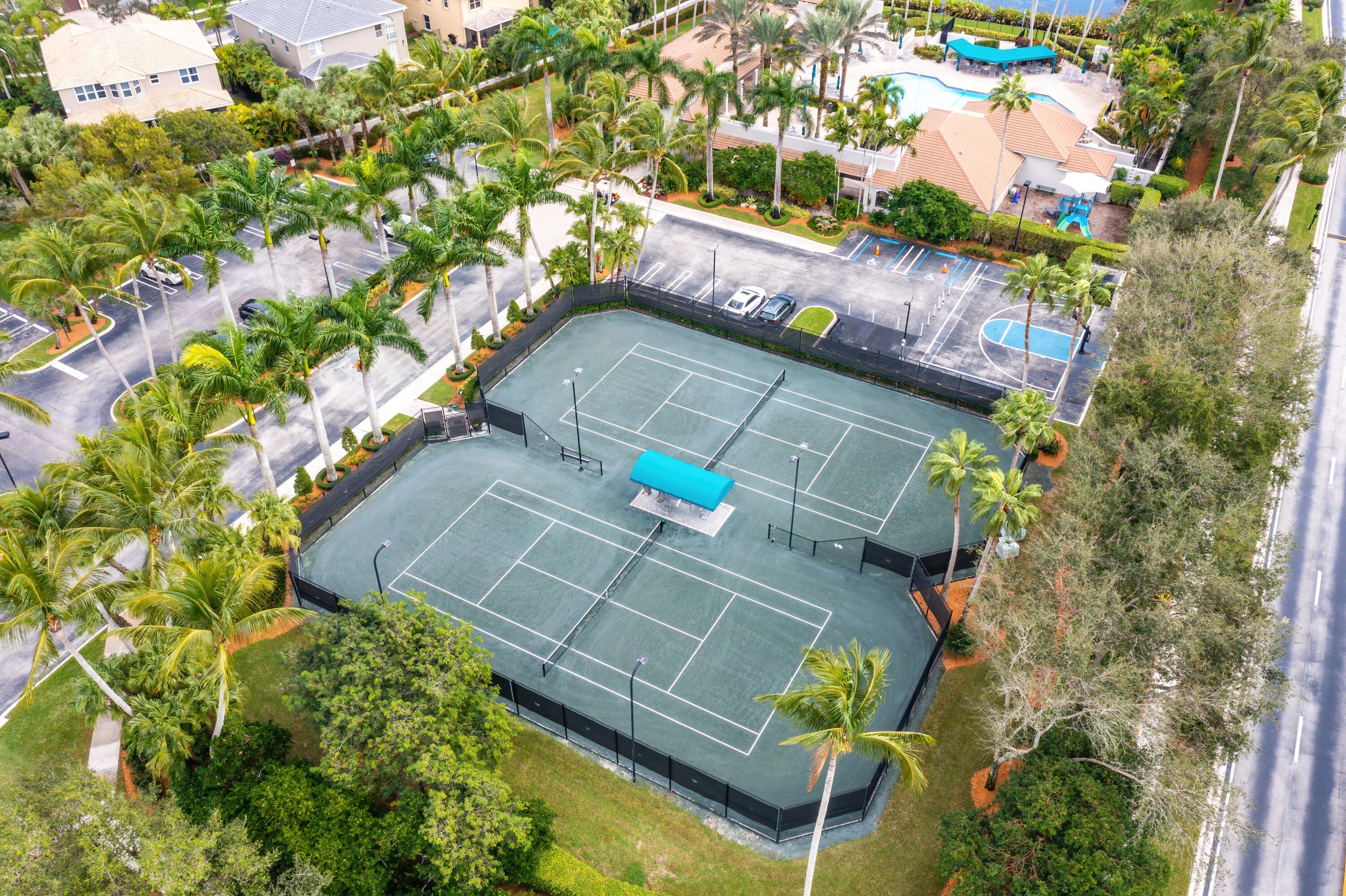 Saturnia - Residential