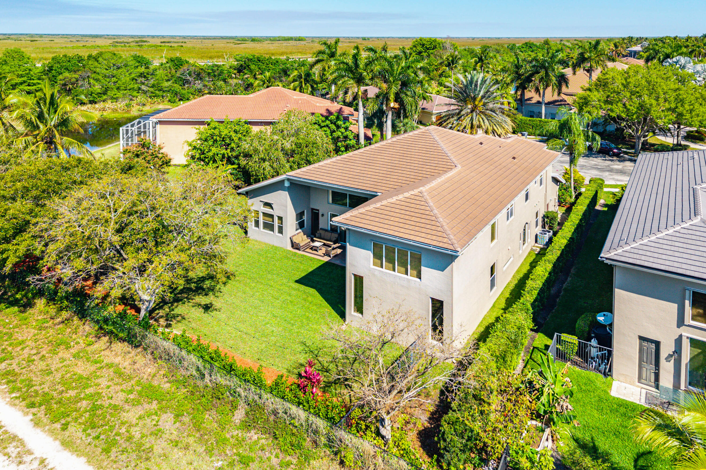 Saturnia - Residential