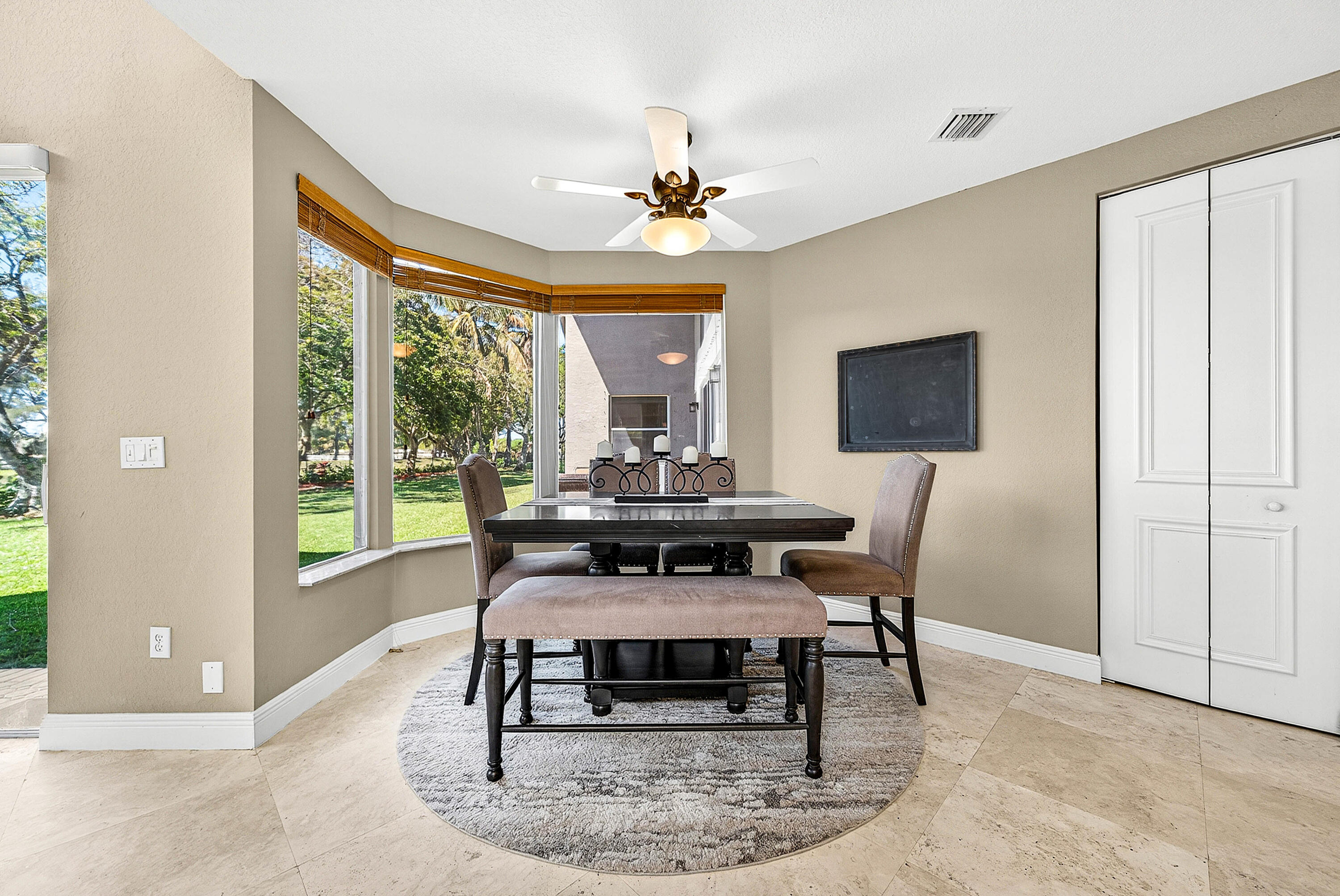 Saturnia - Residential