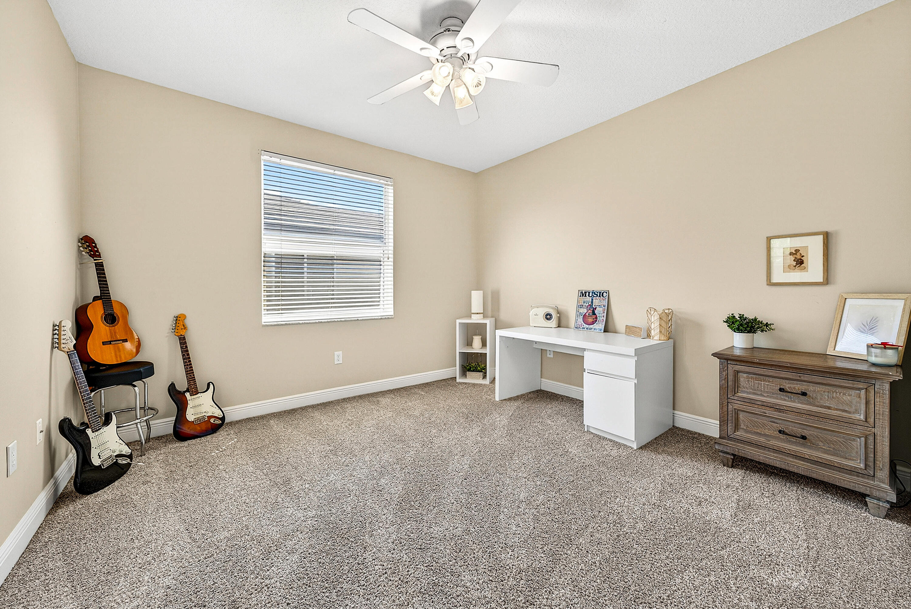 Saturnia - Residential