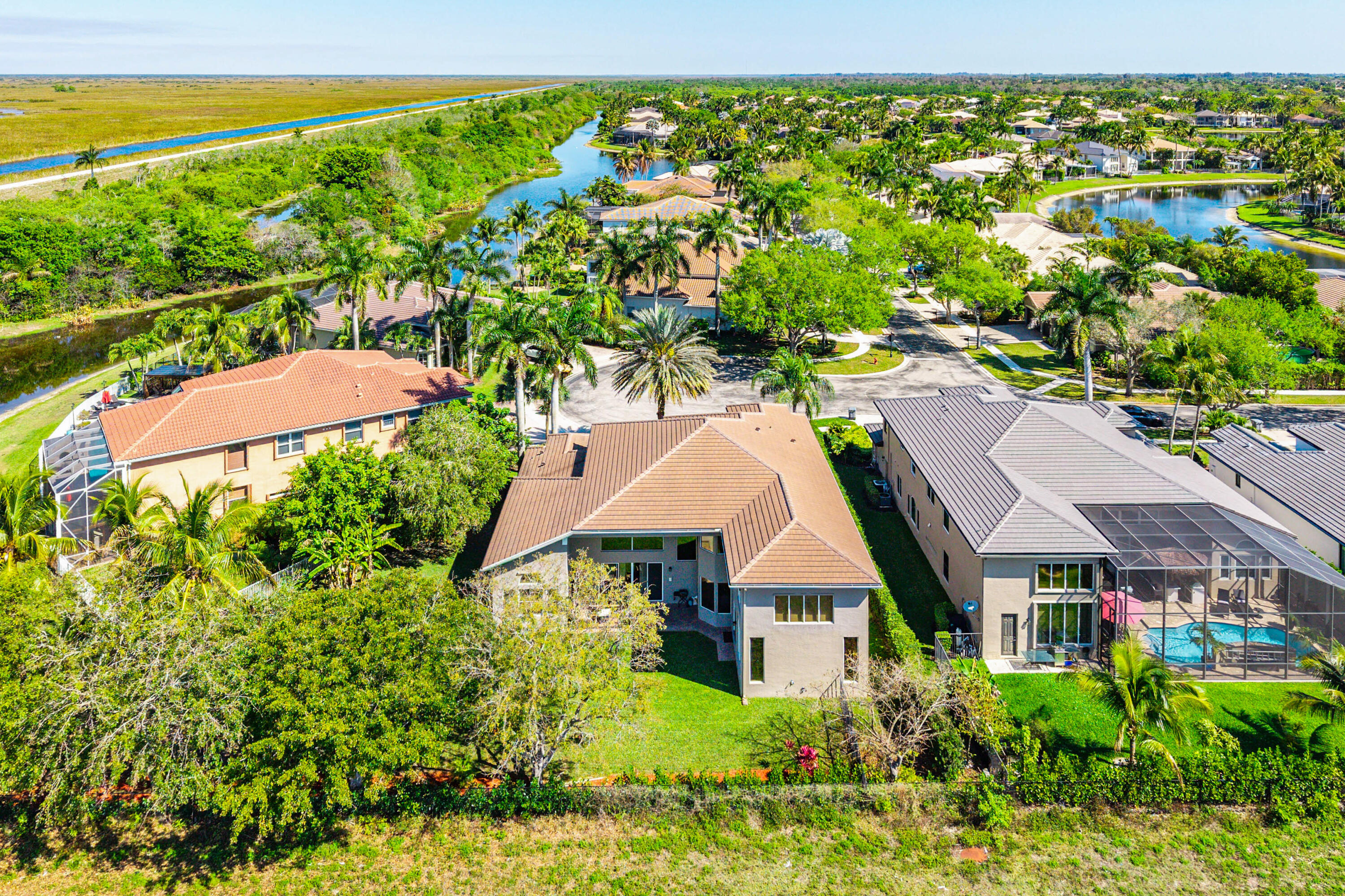 Saturnia - Residential