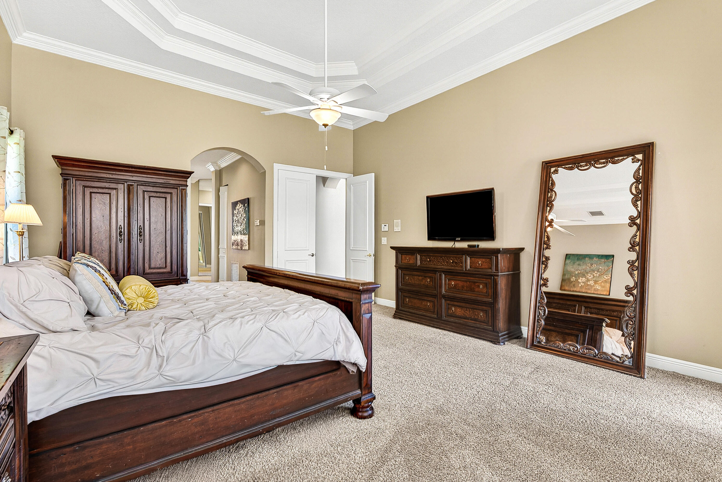 Saturnia - Residential