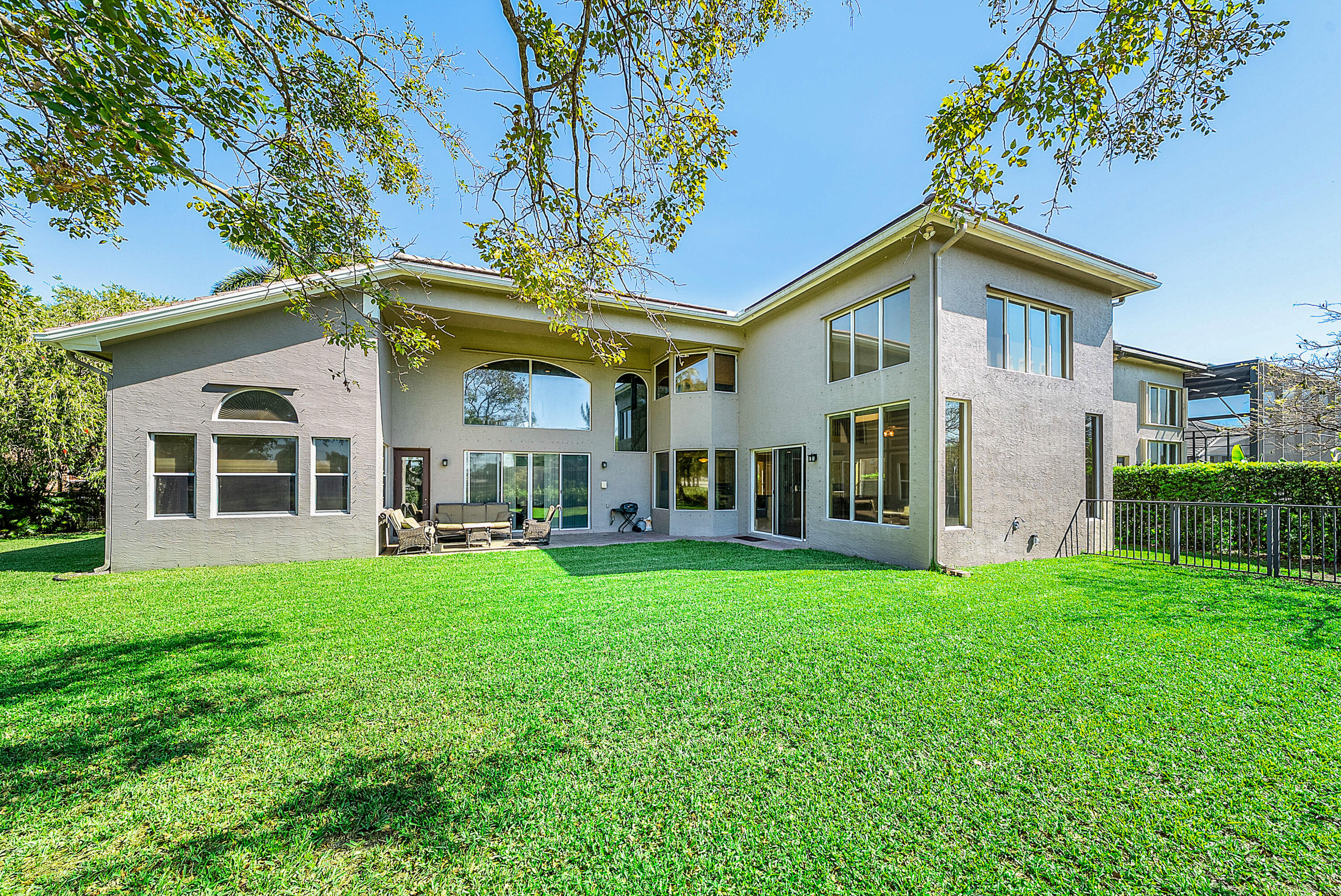 Saturnia - Residential