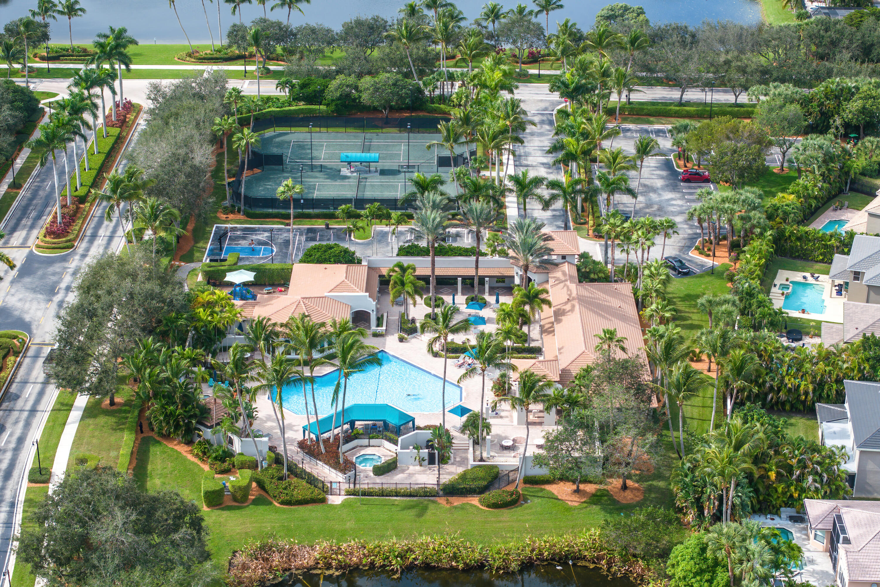 Saturnia - Residential