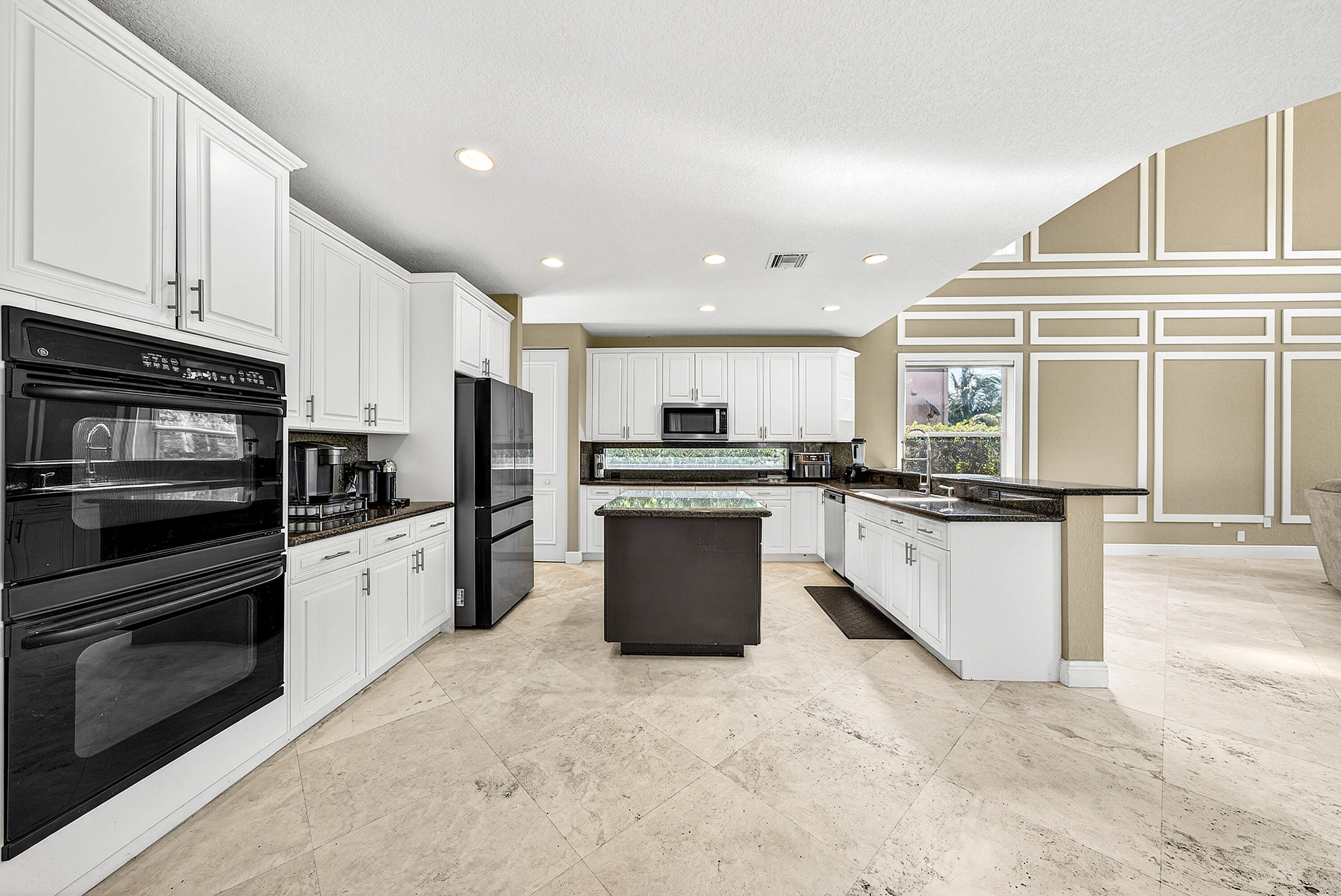 Saturnia - Residential