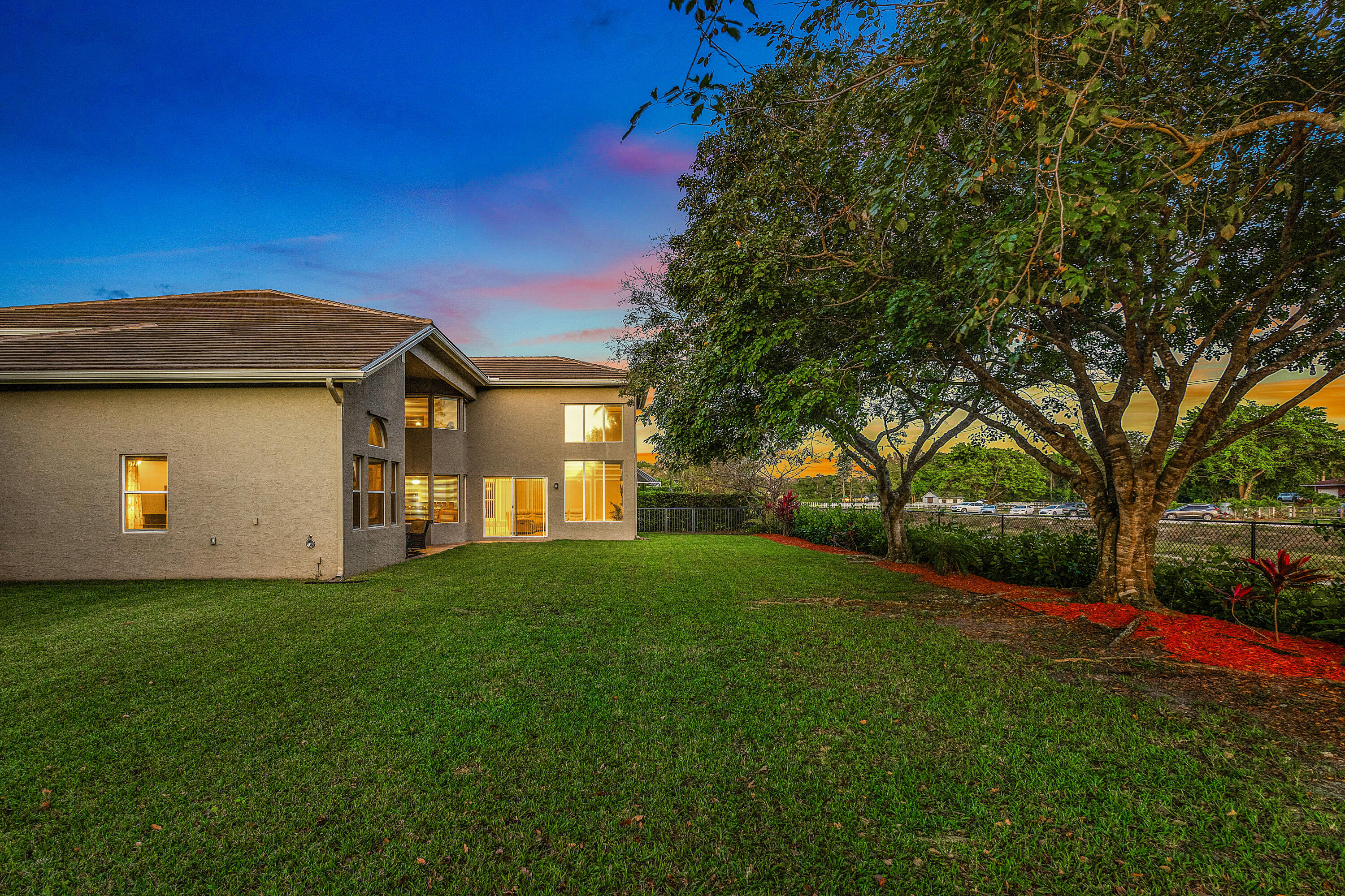 Saturnia - Residential