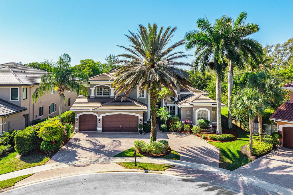 Photo of 19582 Saturnia Lakes Drive, Boca Raton, FL 33498 (MLS # B26011457)