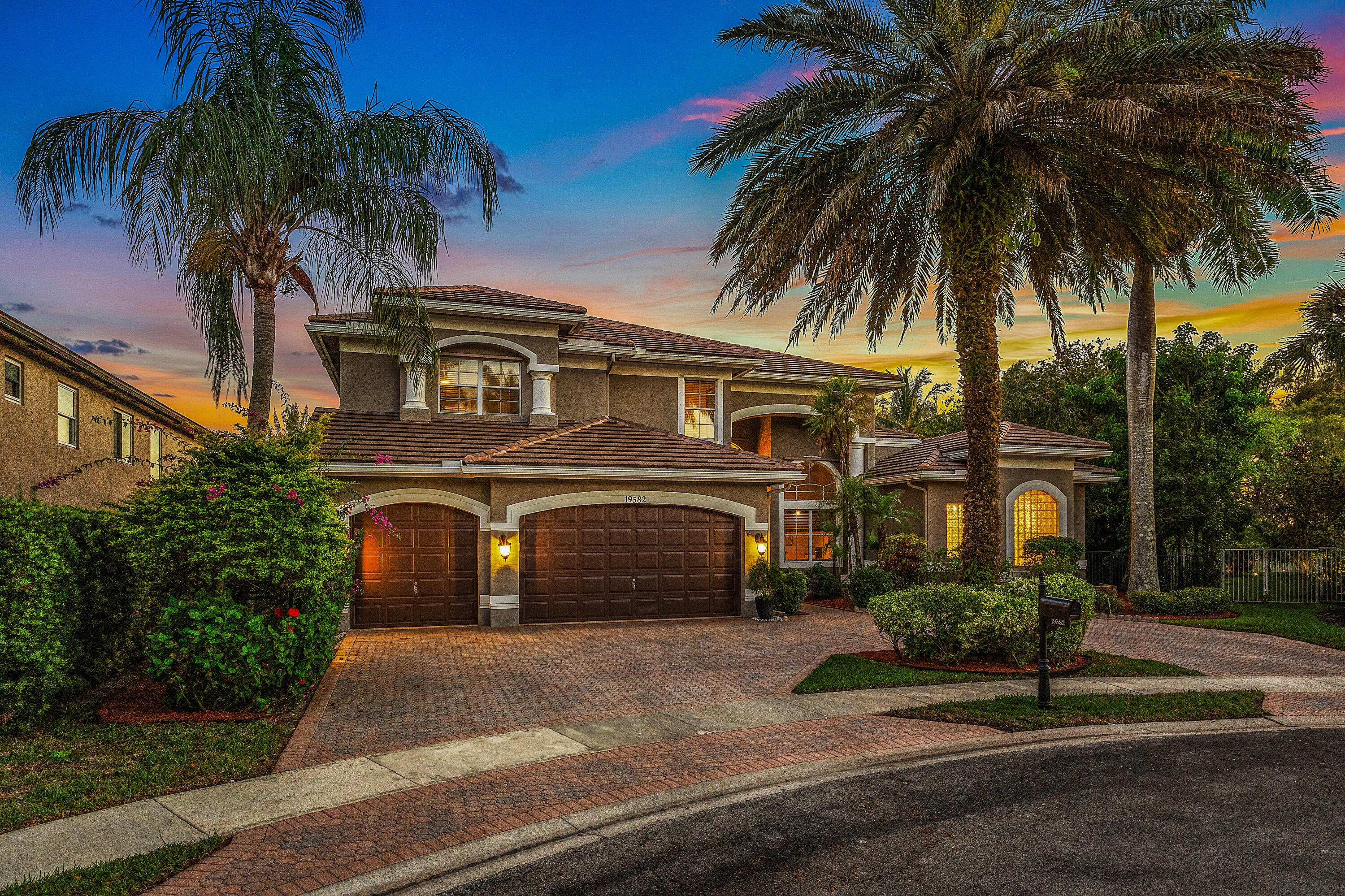 Saturnia - Residential