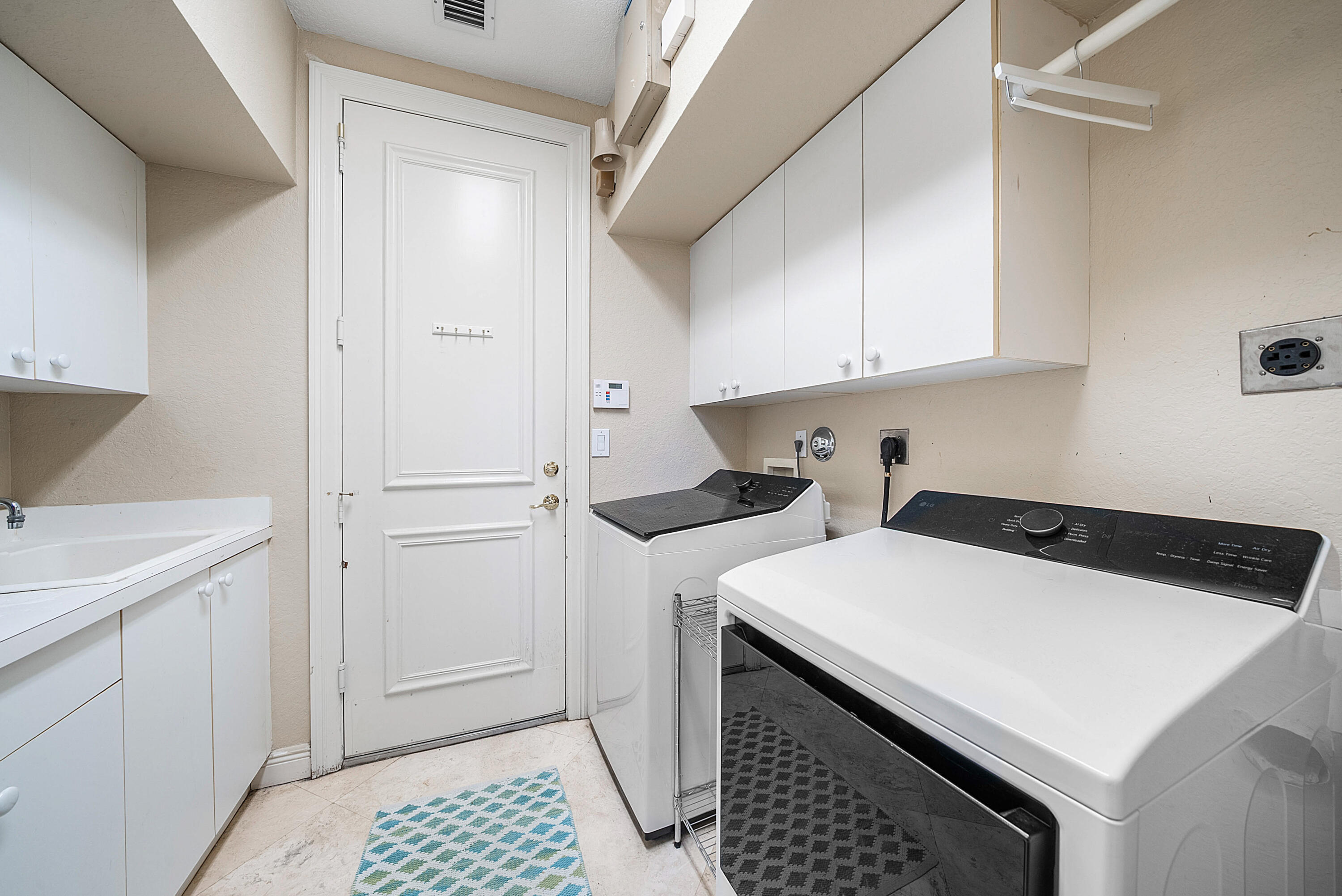 Saturnia - Residential