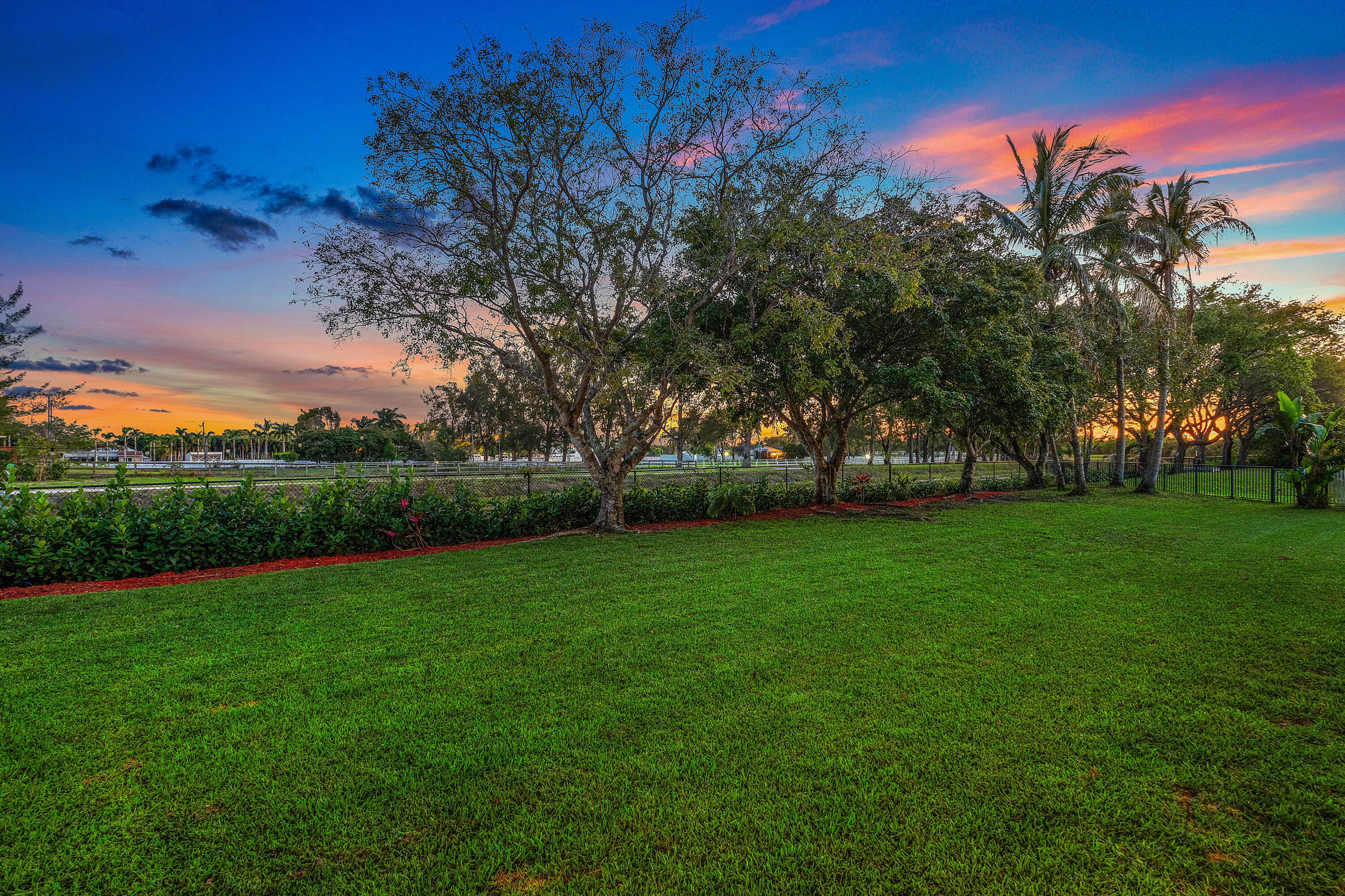 Saturnia - Residential