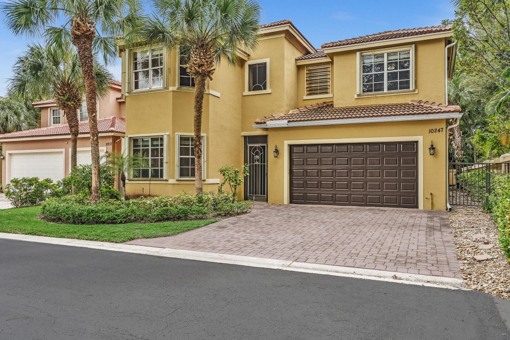 Photo of 10247 Isle Wynd Court, Boynton Beach, FL 33437 (MLS # B26092466)