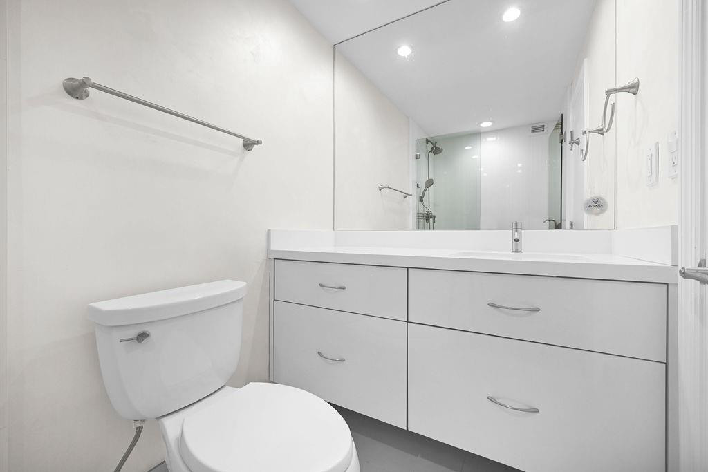 AVILA Condominium - Residential