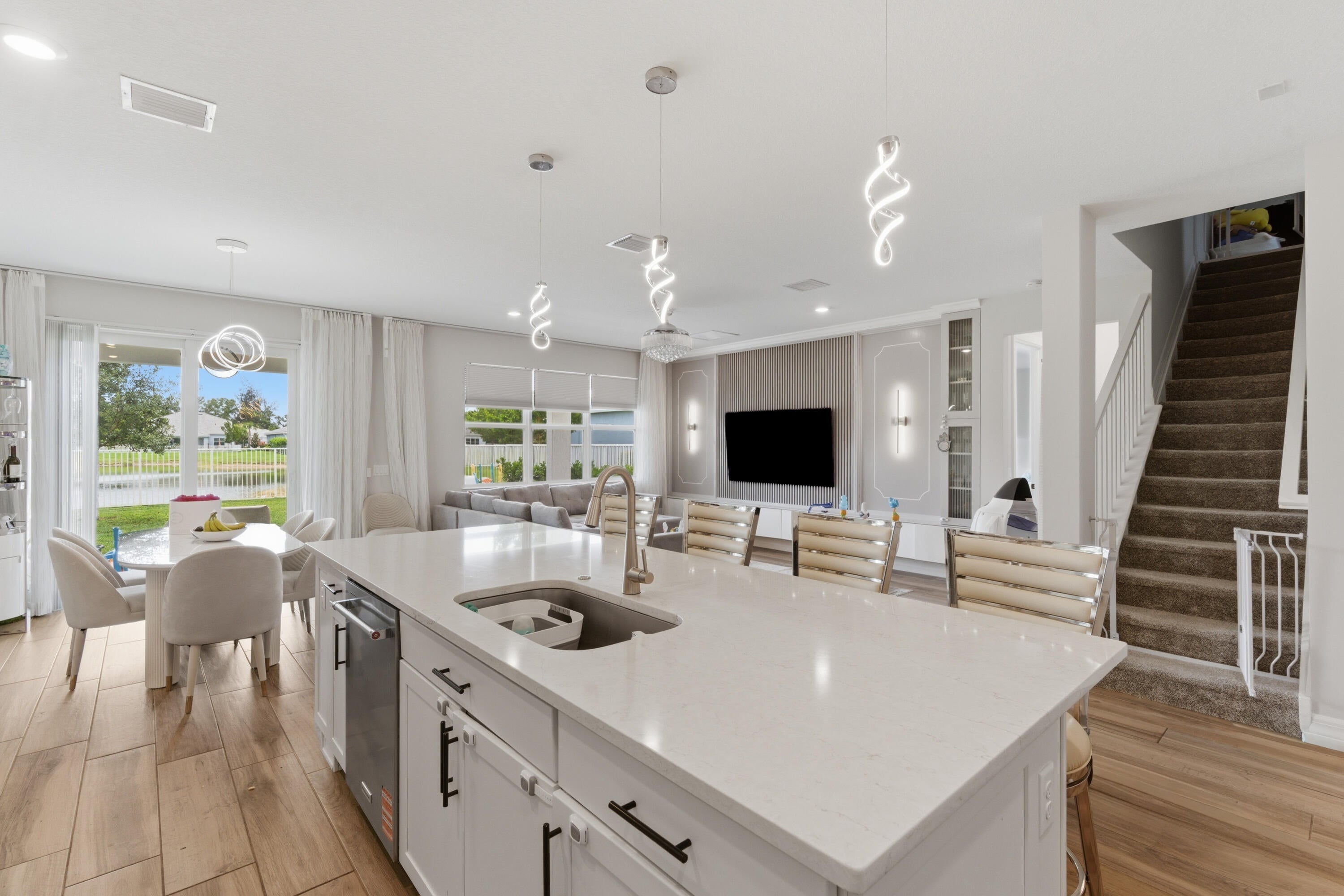 Properties 5322 YELLOW WATER LILY Court