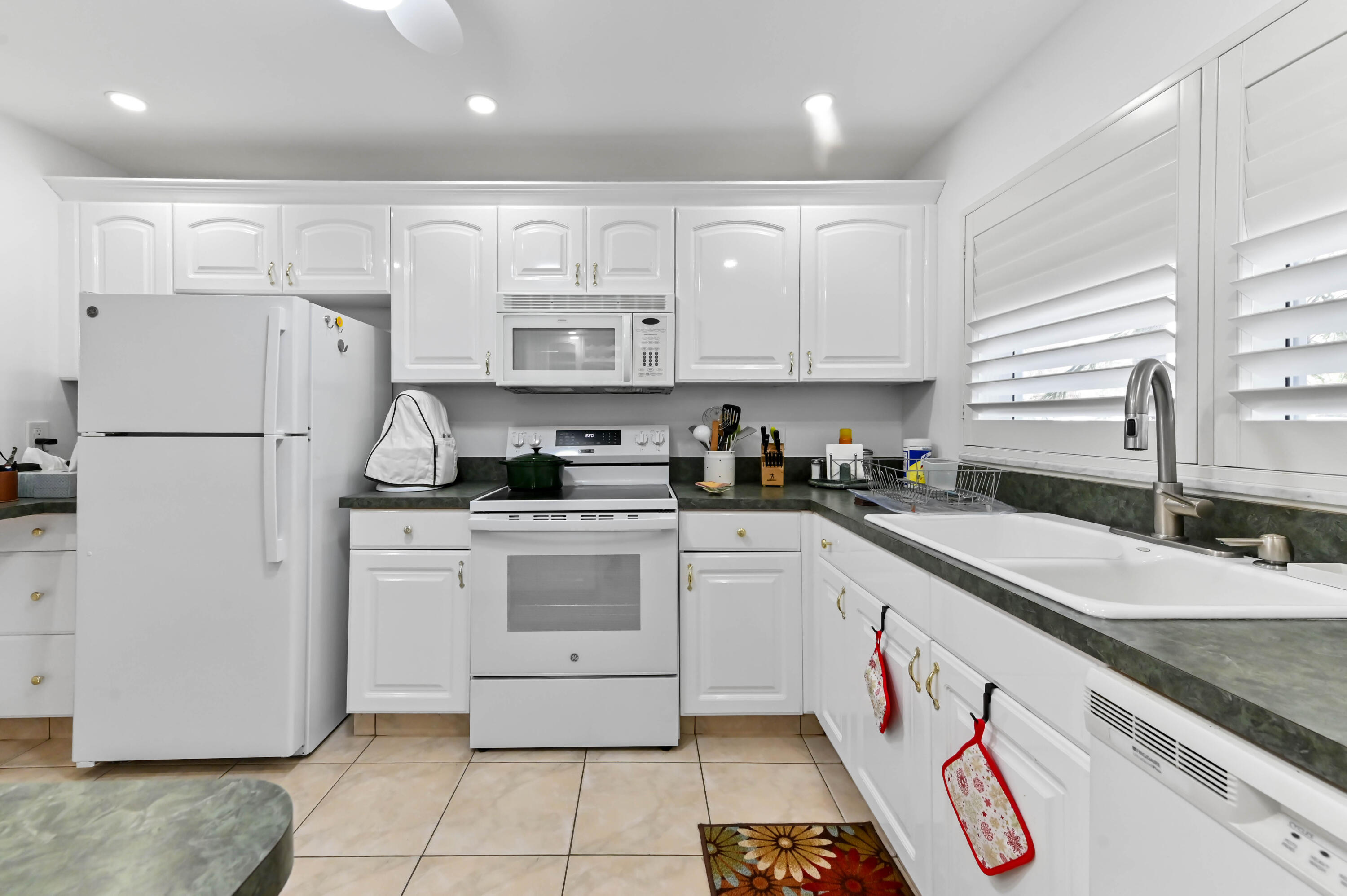 SEAGATE OF GULFSTREAM - Residential