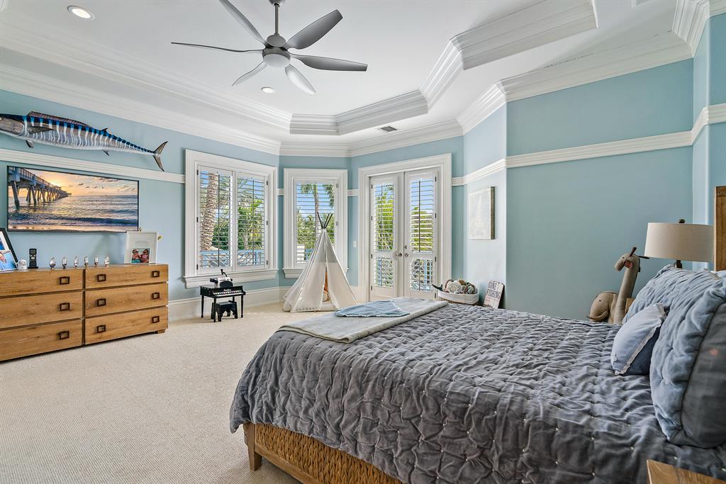 Admirals Cove - Residential