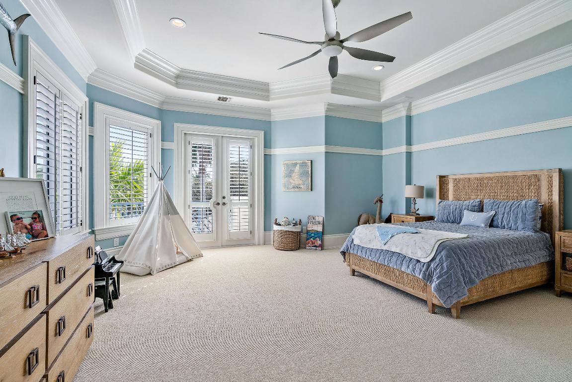 Admirals Cove - Residential