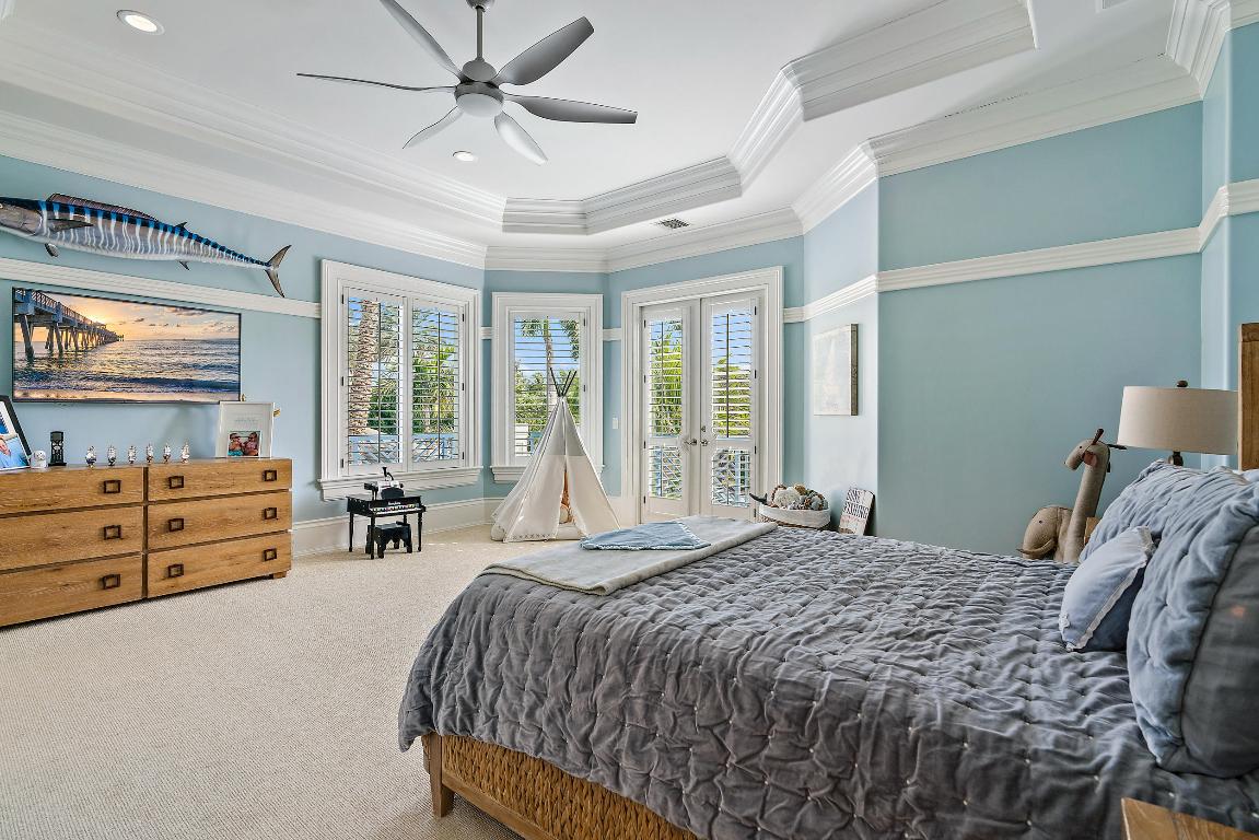 Admirals Cove - Residential