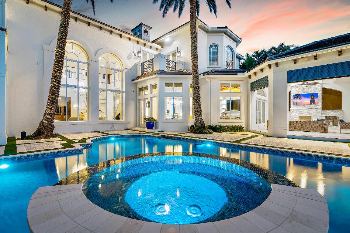 Admirals Cove - Residential