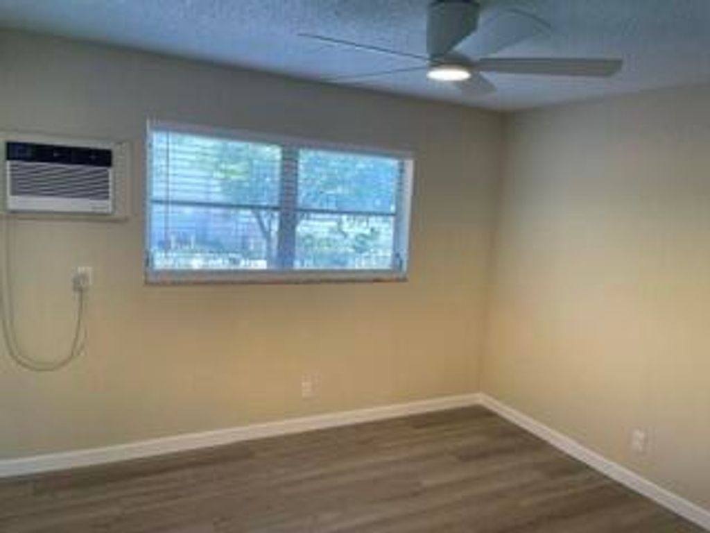 Photo of 5168 NE 6th Avenue #431, Oakland Park, FL 33334 (MLS # B26035401)
