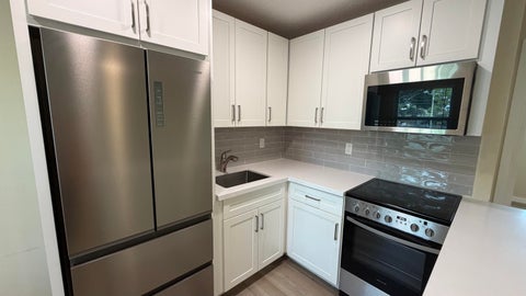 Tiny photo for 5168 NE 6th Avenue #431, Oakland Park, FL 33334 (MLS # B26035401)