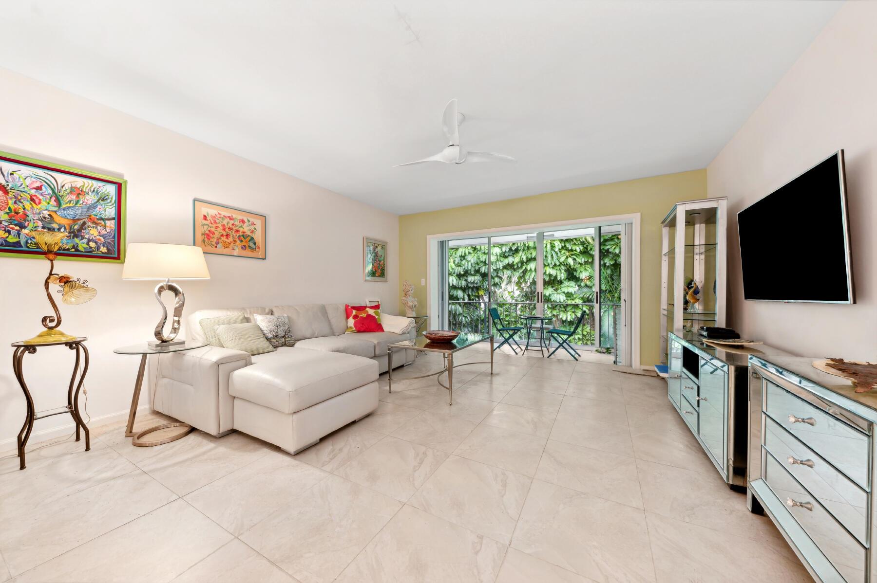 301 Venetian Drive 15