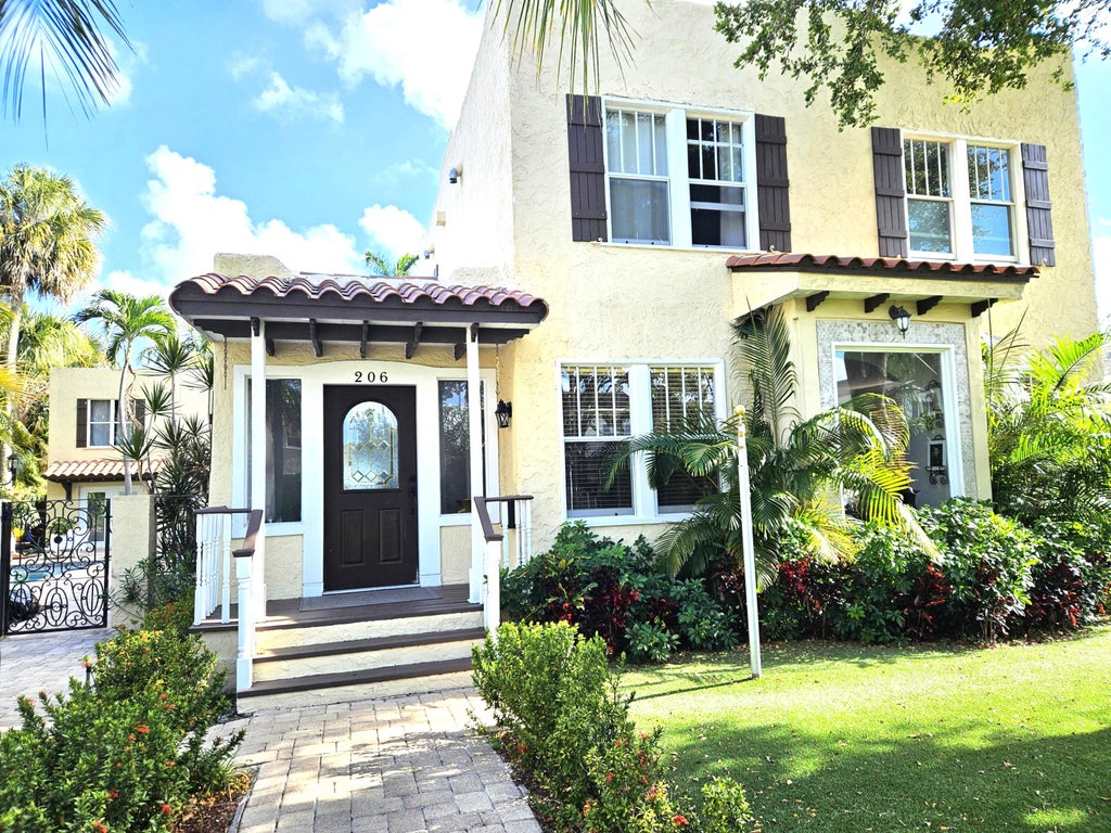 Photo of 206 Edgewood Drive, West Palm Beach, FL 33405 (MLS # R11097599)
