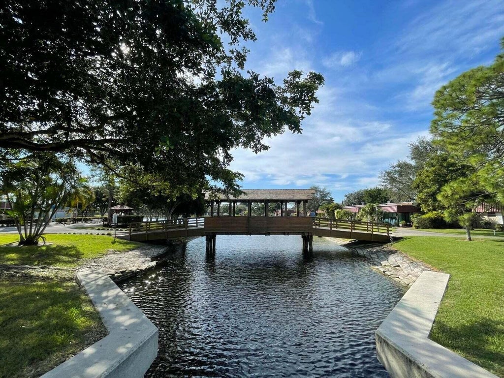 Photo of 728 Nantucket Circle #728, Lake Worth, FL 33467 (MLS # R10917496)