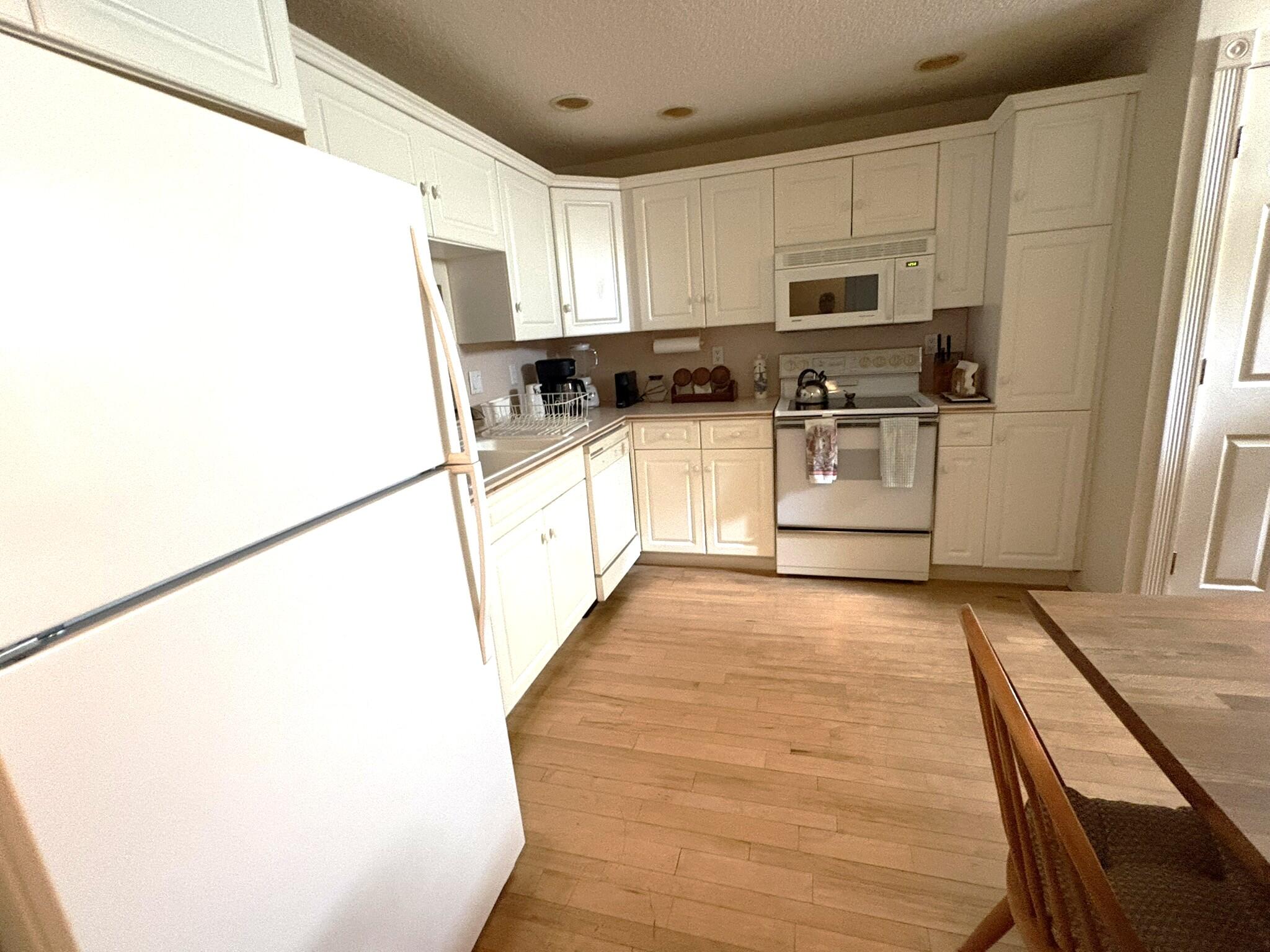 2501 NE 14th Street 301