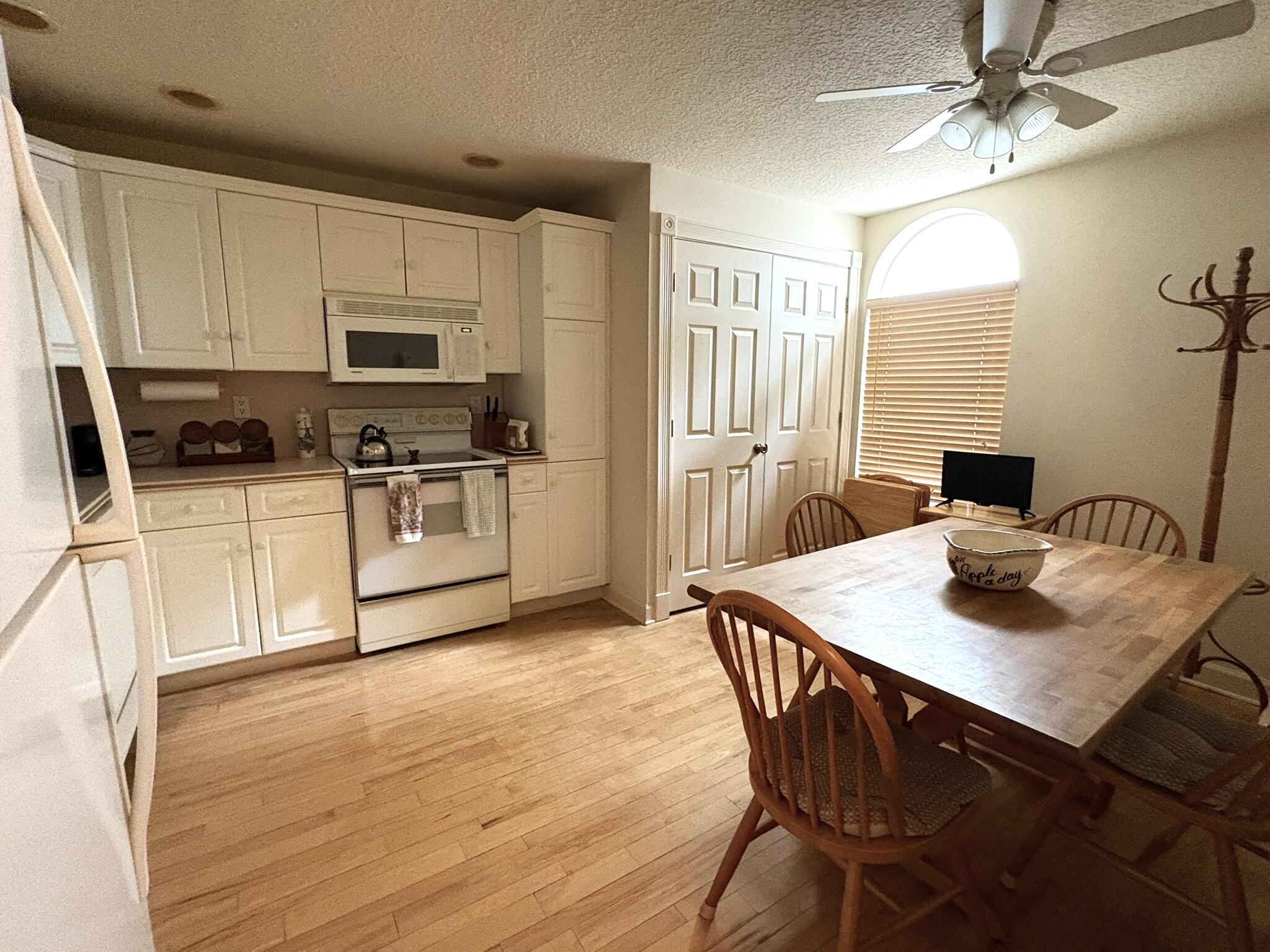 2501 NE 14th Street 301