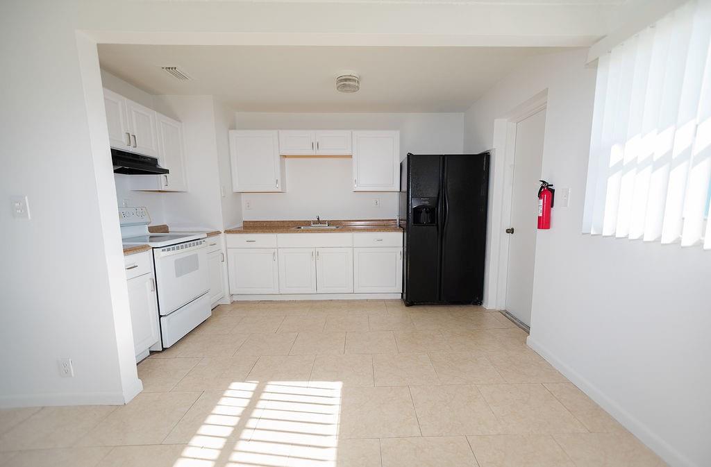 2810 NW 26th St