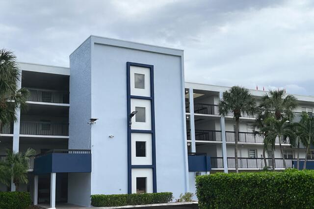BOCA TEECA CONDO 8 - Residential Lease