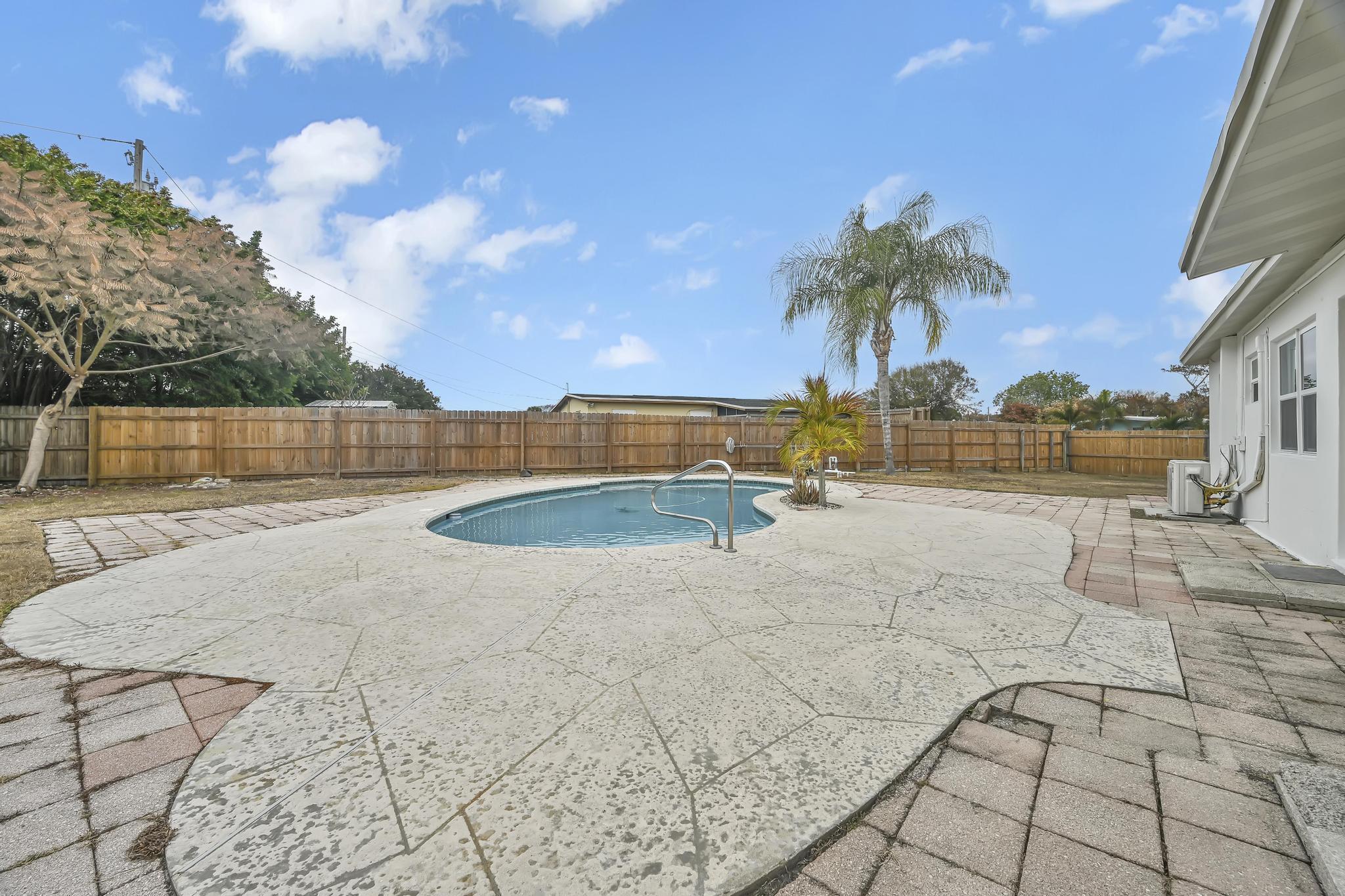 RIVER PARK UNIT 5 - Residential