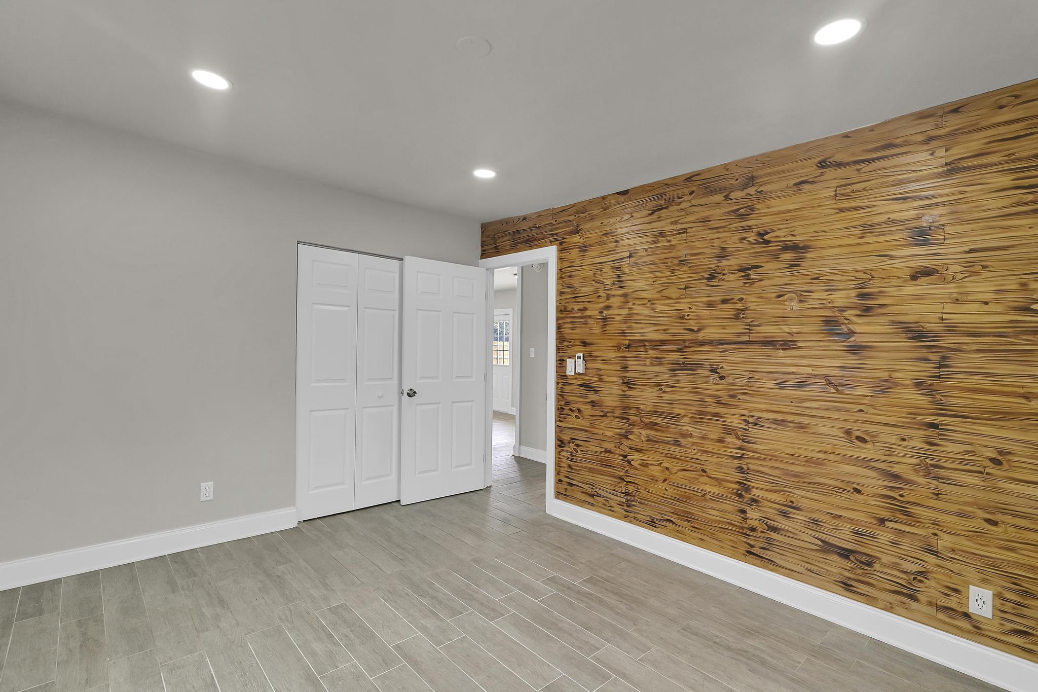 RIVER PARK UNIT 5 - Residential