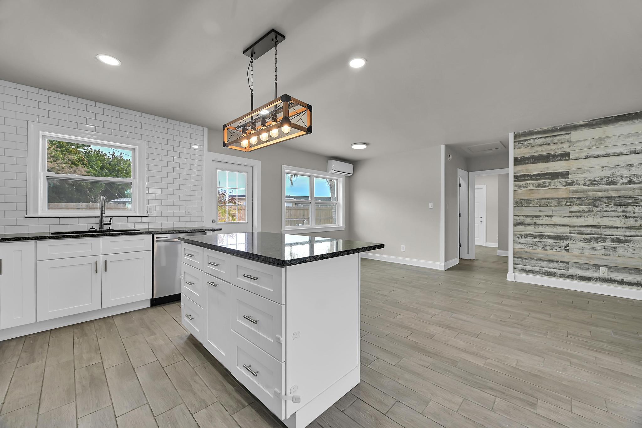 RIVER PARK UNIT 5 - Residential