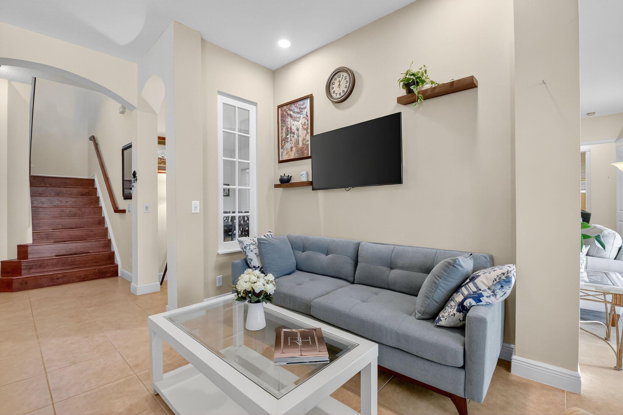 Isola Bella Estates - Residential Lease