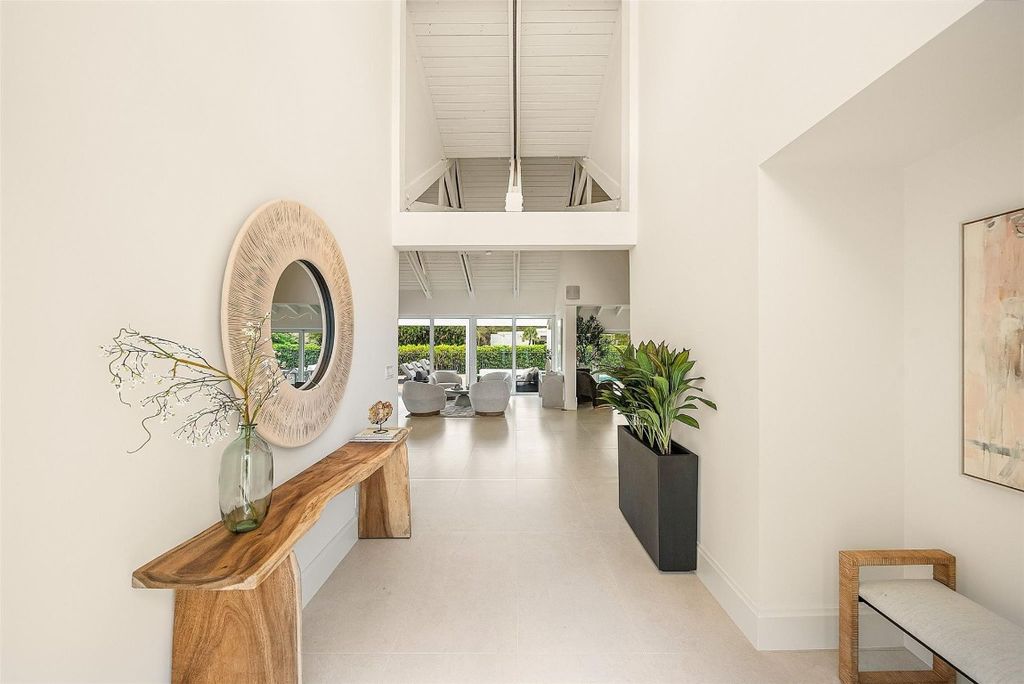 Photo of 4877 Pineview Circle, Delray Beach, FL 33445 (MLS # F10544783)