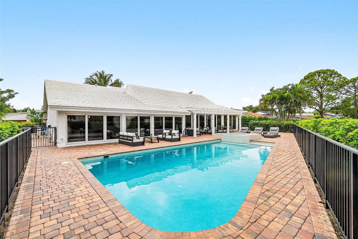 SEAGATE COUNTRY CLUB - Residential