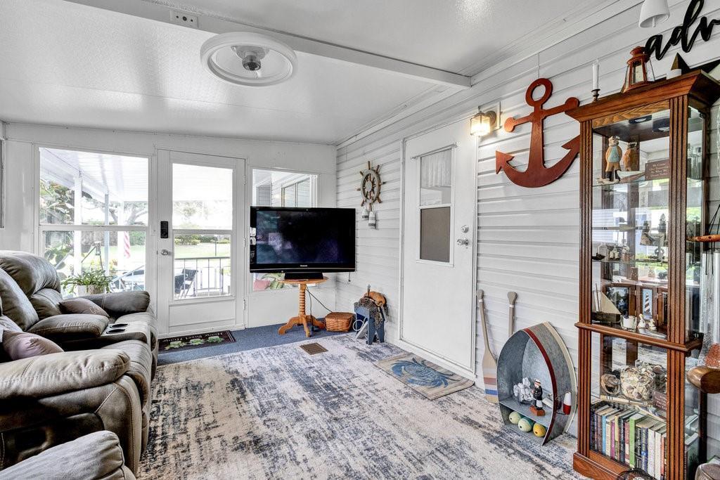 SNUG HARBOR LAKES CONDO - Residential