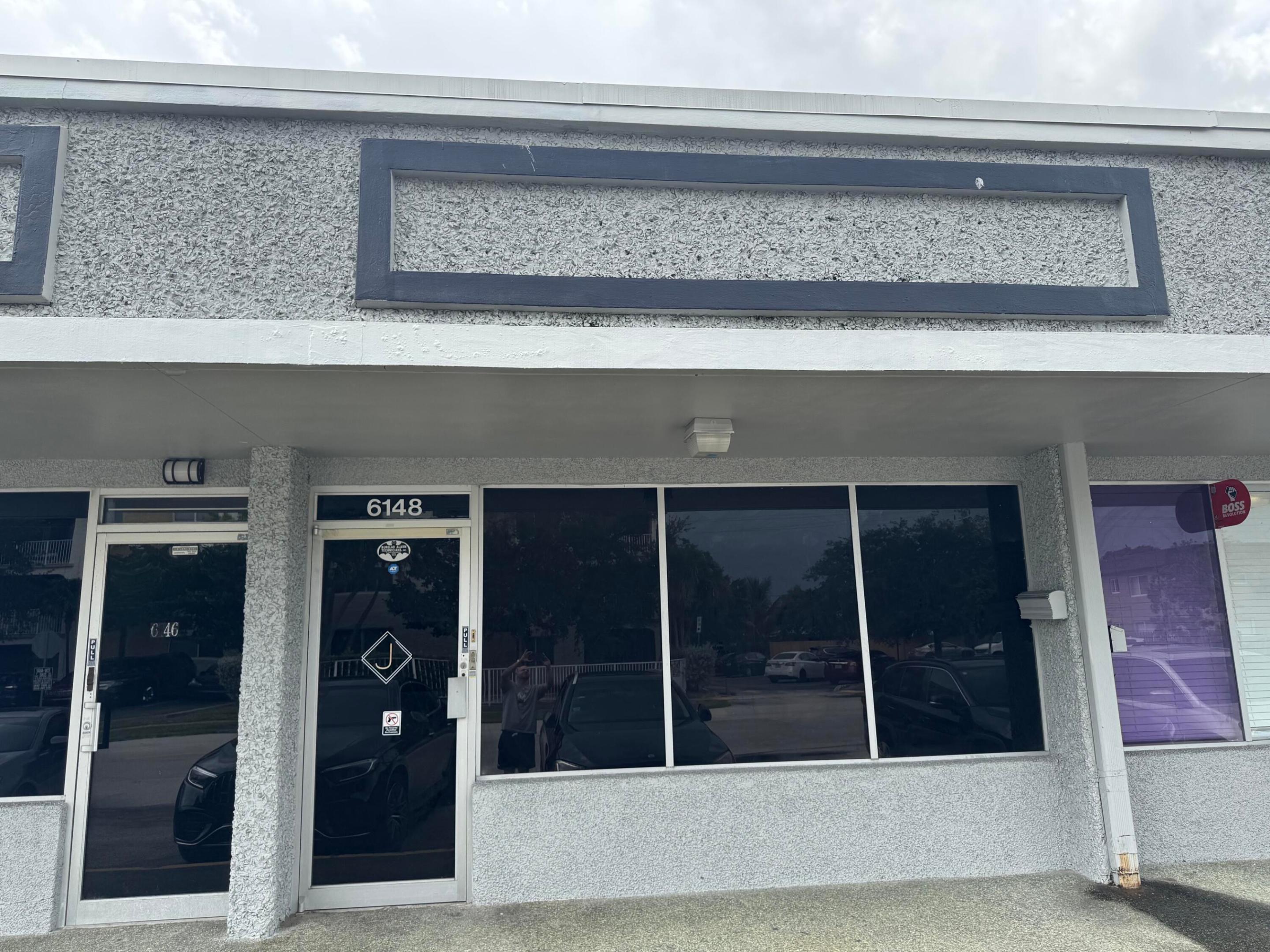 6148 NW 11th Street