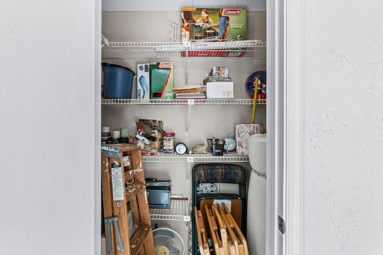 PINES OF BOCA BARWOOD CONDO - Residential Lease