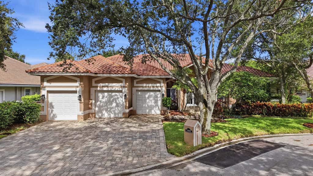 Photo of 1960 HARTFORD Way, Coral Springs, FL 33071 (MLS # B26059047)