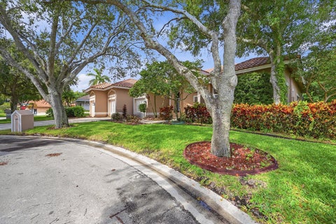 Tiny photo for 1960 HARTFORD Way, Coral Springs, FL 33071 (MLS # B26059047)