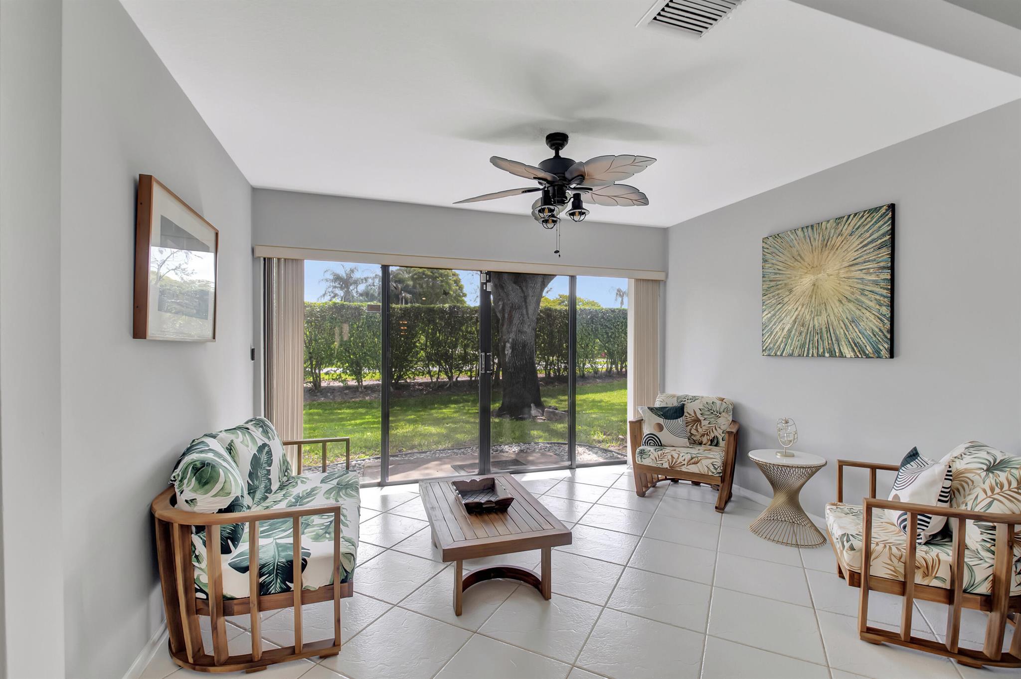 WHISPER WALK  PARKSHORE - Residential