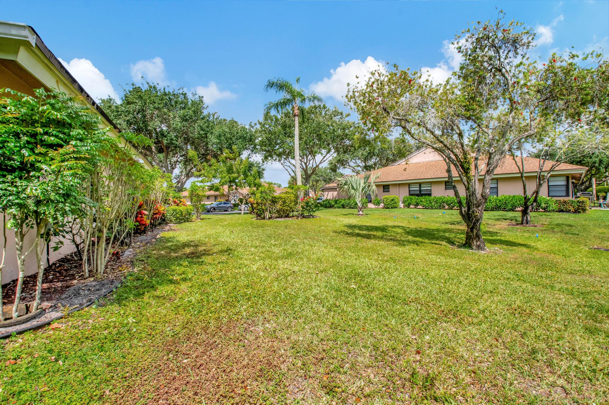 WHISPER WALK  PARKSHORE - Residential