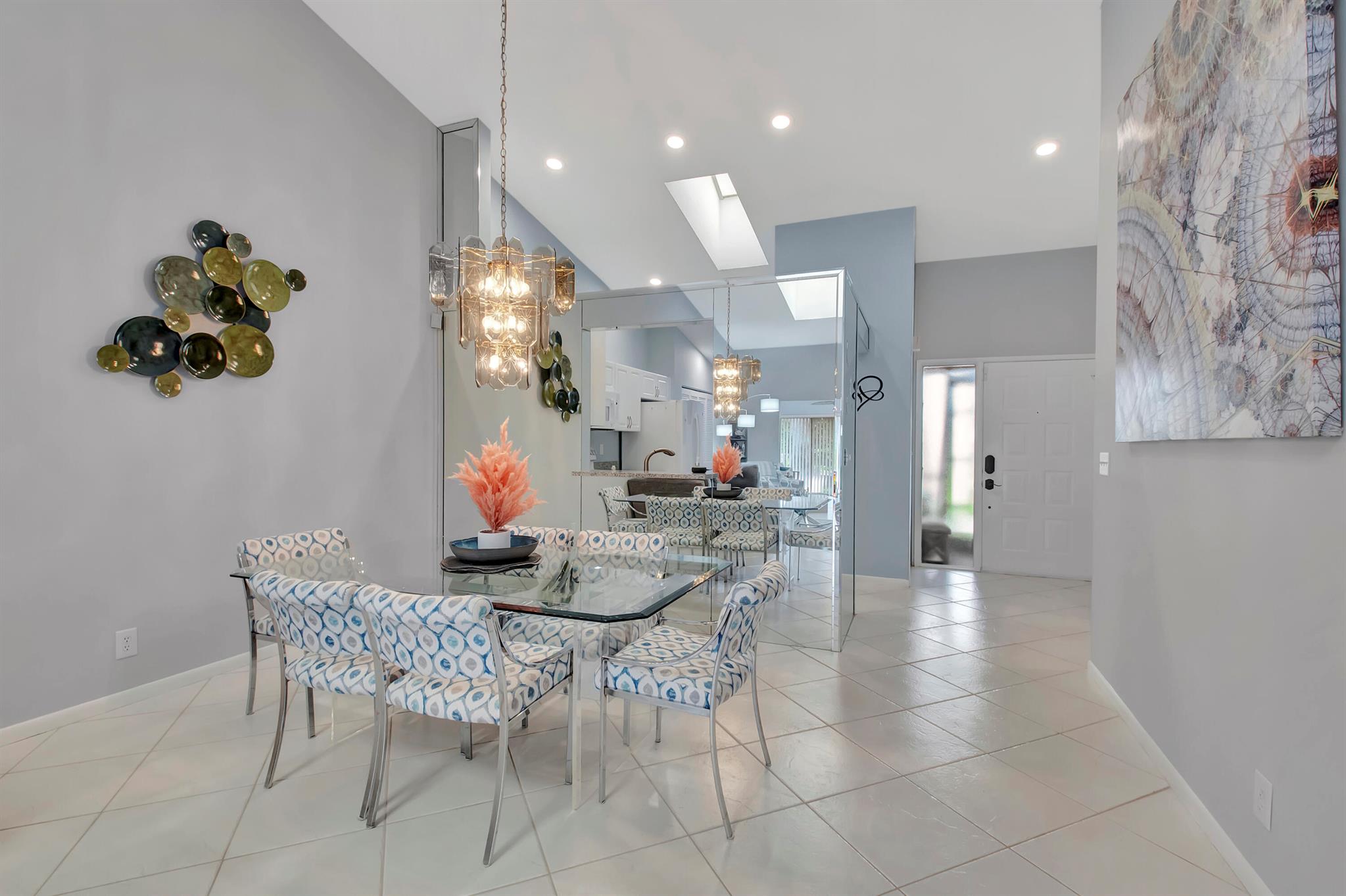 WHISPER WALK  PARKSHORE - Residential