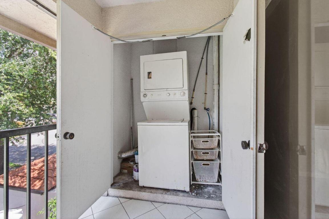 SAN REMO GOLF & TENNIS CLUB - Residential Lease