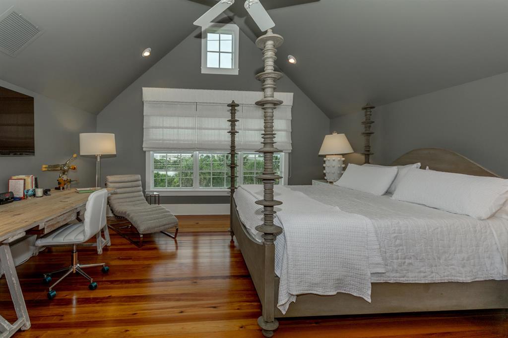 OLD TOWNE AT JUNO BEACH - Residential