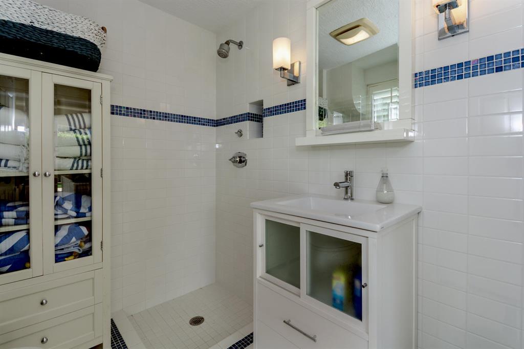 OLD TOWNE AT JUNO BEACH - Residential