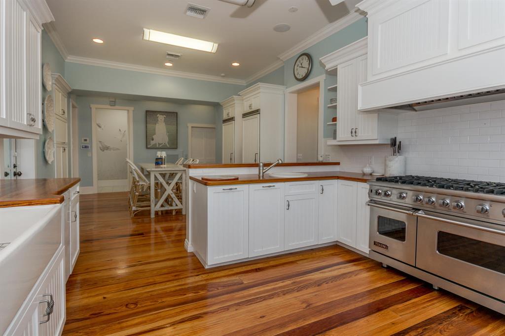 OLD TOWNE AT JUNO BEACH - Residential